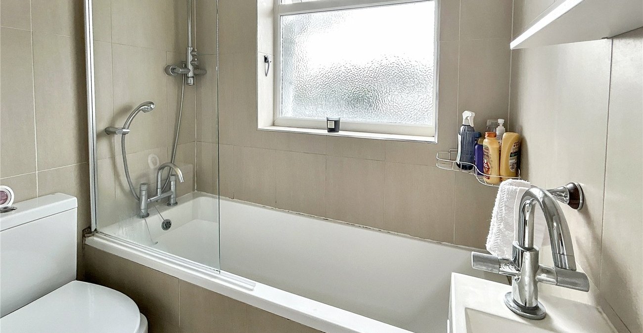 2 bedroom house for sale in Sidcup | Robinson Jackson