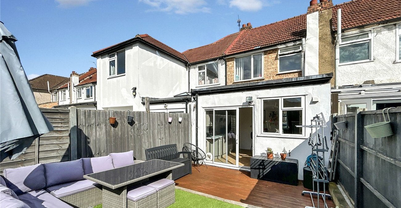 2 bedroom house for sale in Sidcup | Robinson Jackson