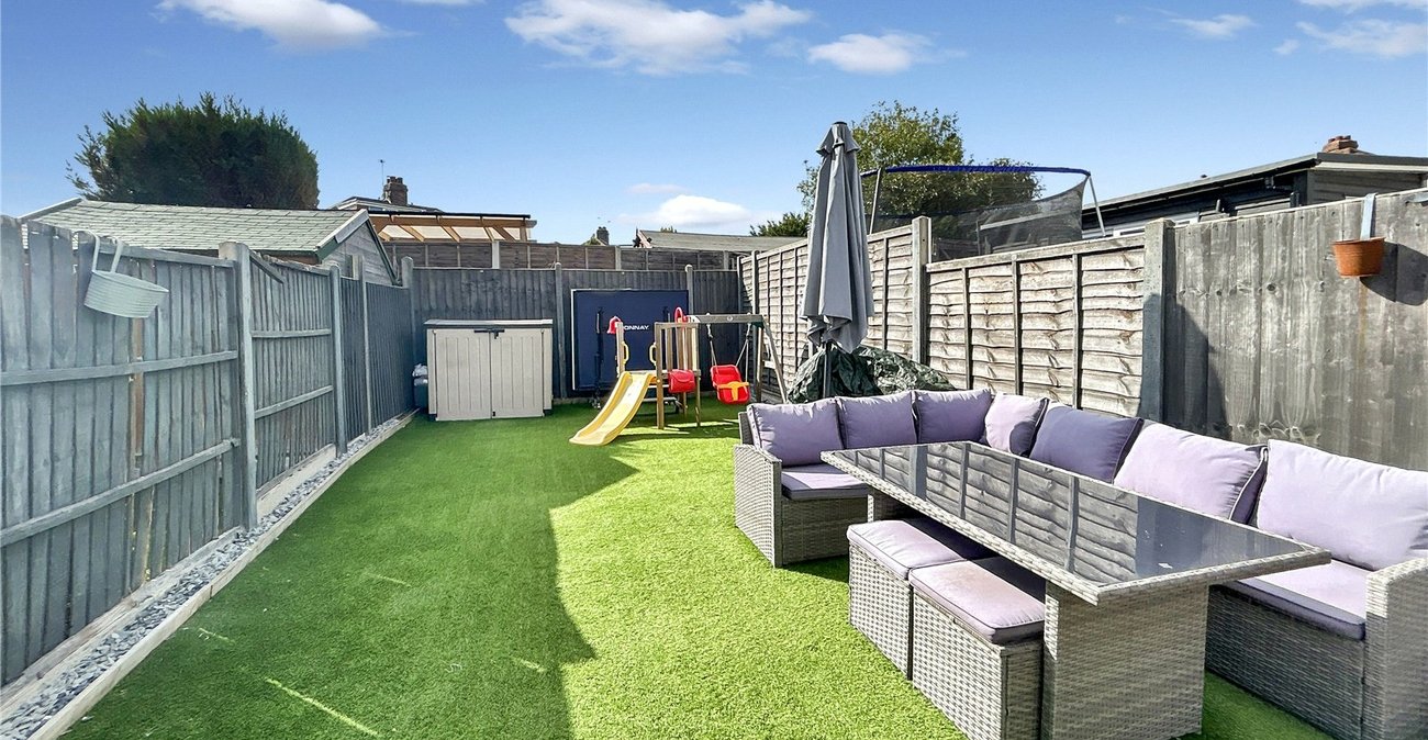 2 bedroom house for sale in Sidcup | Robinson Jackson