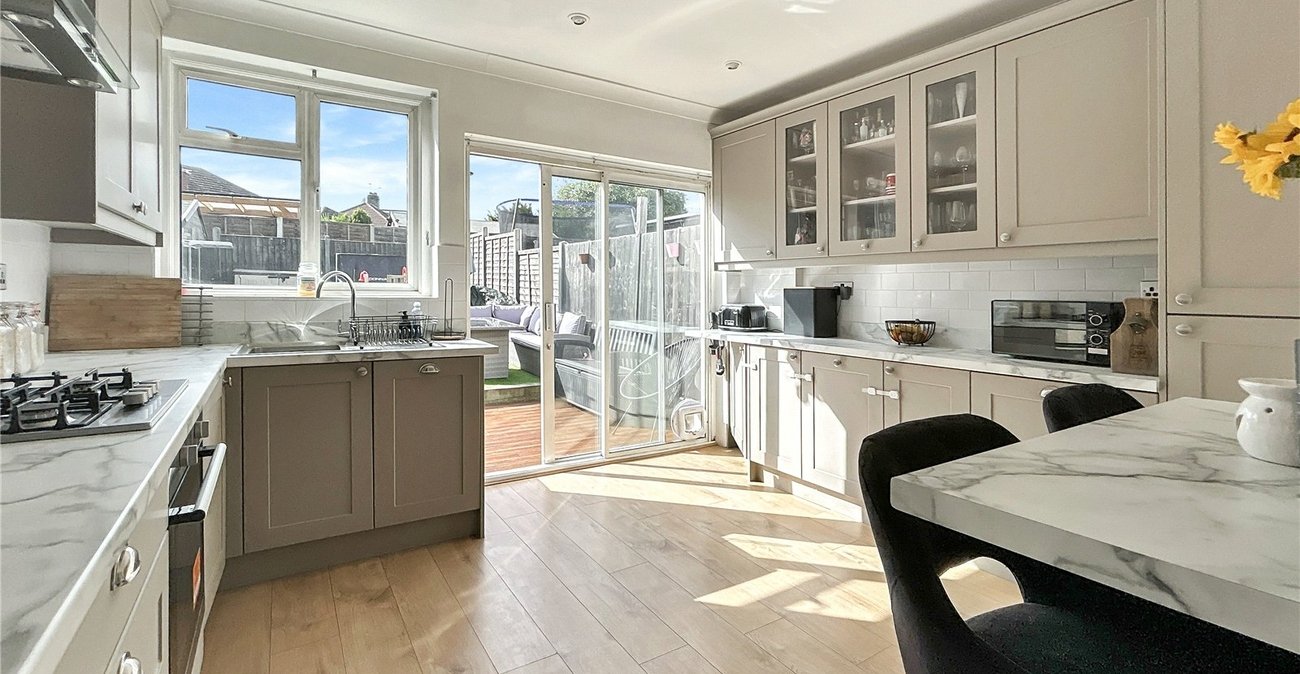 2 bedroom house for sale in Sidcup | Robinson Jackson