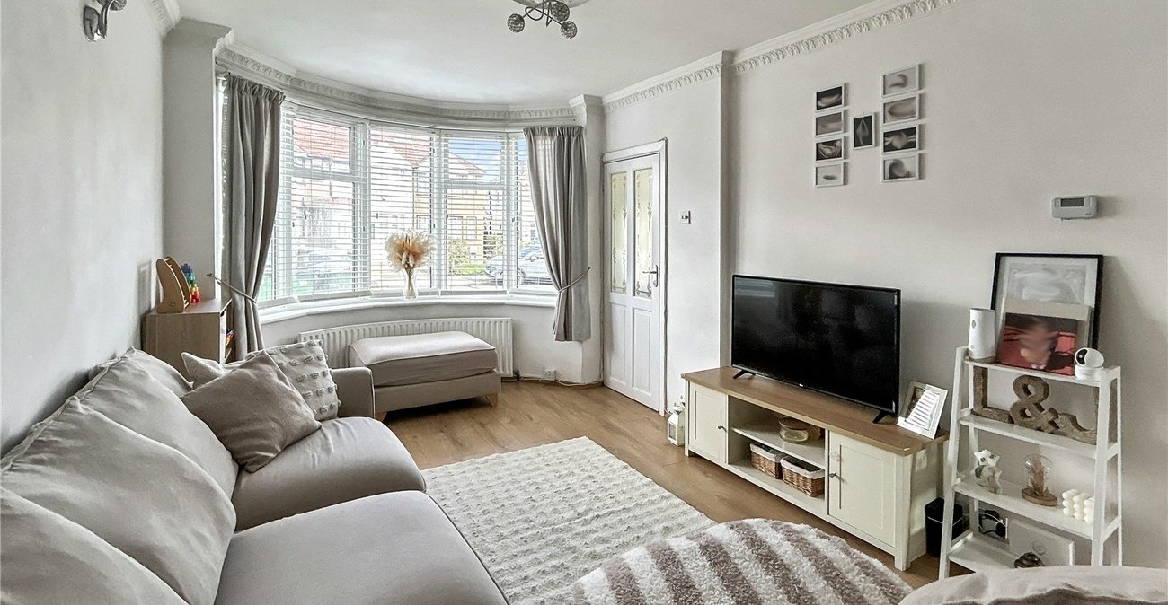 2 bedroom house for sale in Sidcup | Robinson Jackson