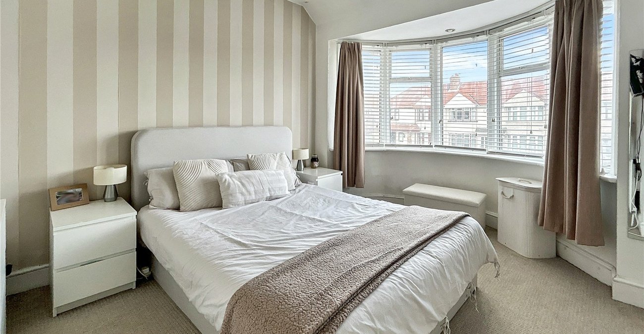 2 bedroom house for sale in Sidcup | Robinson Jackson