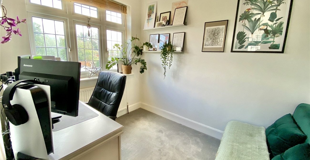 2 bedroom house for sale in Sidcup | Robinson Jackson