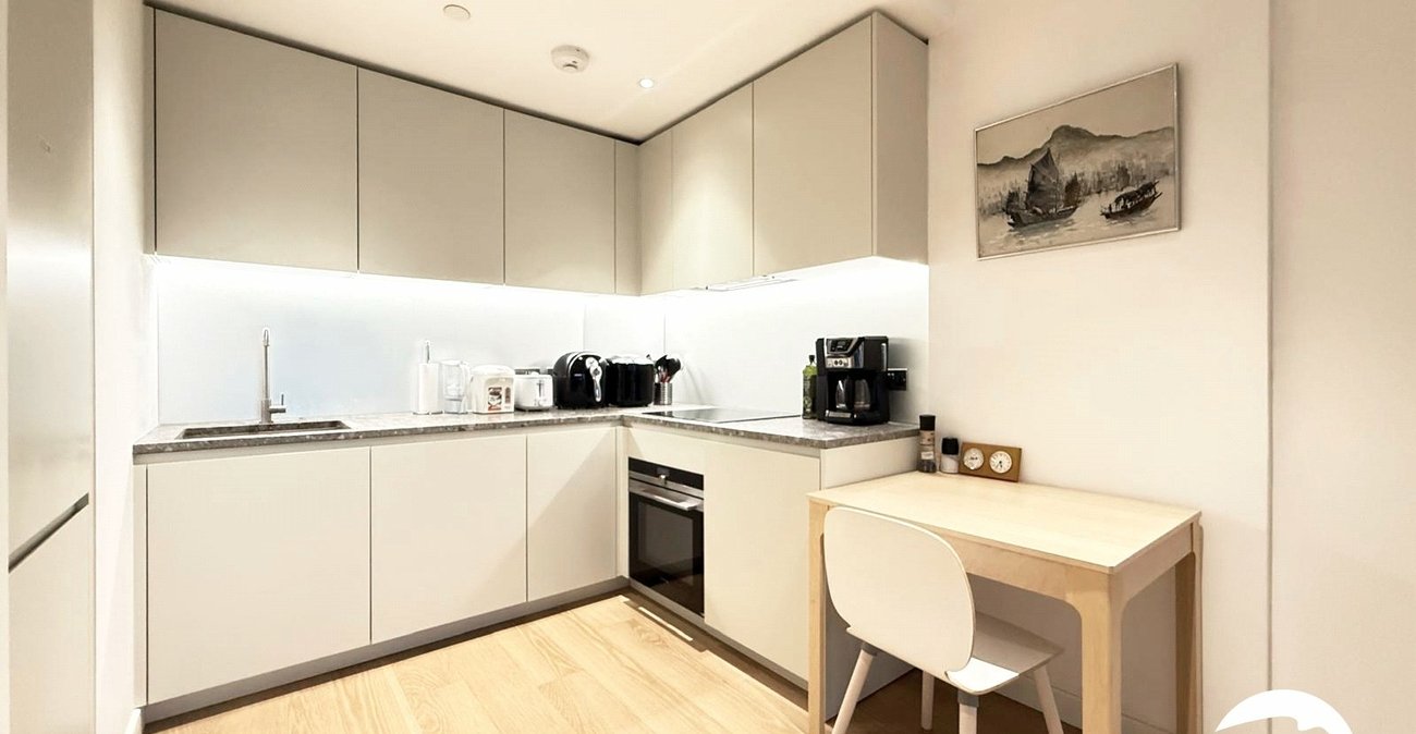 1 bedroom property for sale in London | Robinson Jackson