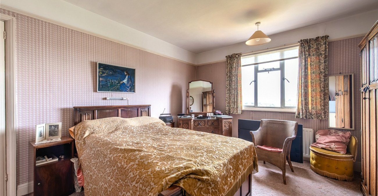 3 bedroom house for sale in Rochester | Robinson Michael & Jackson