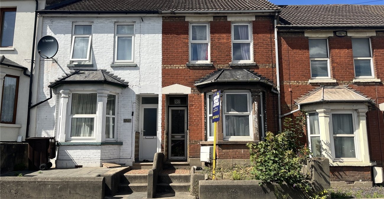 3 bedroom house for sale in Rochester | Robinson Michael & Jackson