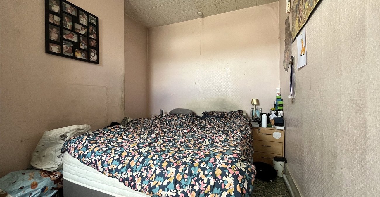 3 bedroom house for sale in Rochester | Robinson Michael & Jackson