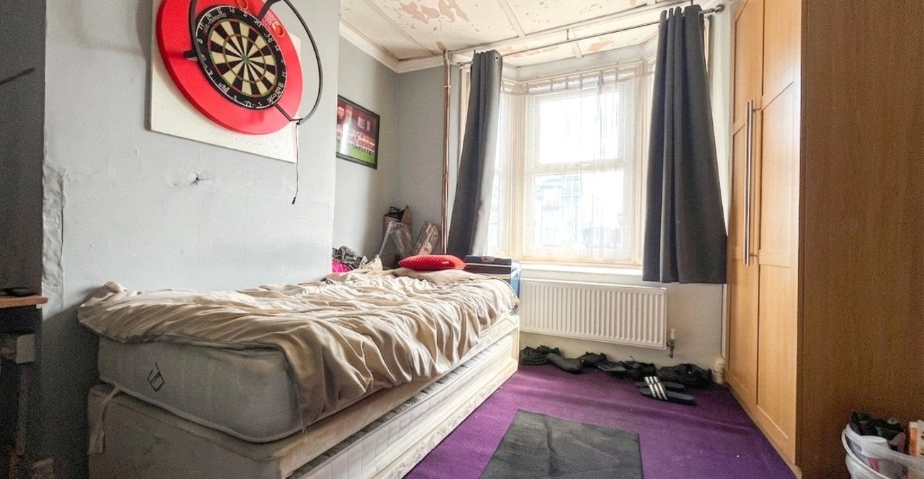 3 bedroom house for sale in Rochester | Robinson Michael & Jackson