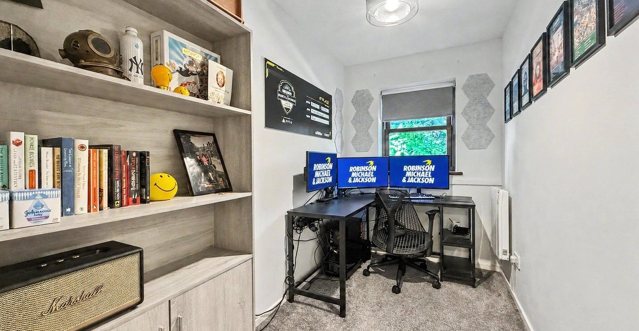 2 bedroom property for sale in Grange Road | Robinson Michael & Jackson