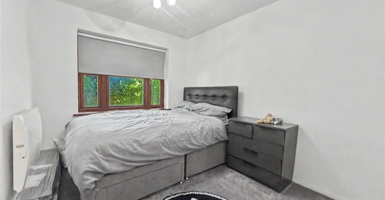 2 bedroom property for sale in Grange Road | Robinson Michael & Jackson