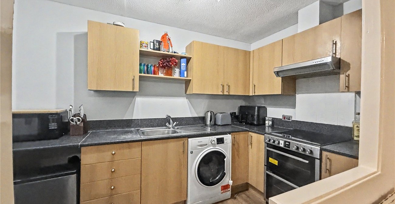 2 bedroom property for sale in Grange Road | Robinson Michael & Jackson