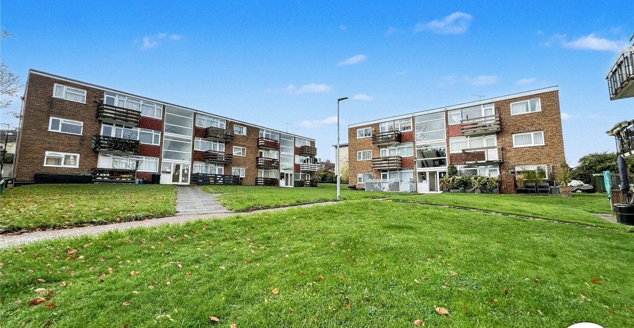 2 bedroom property for sale in Rochester | Robinson Michael & Jackson