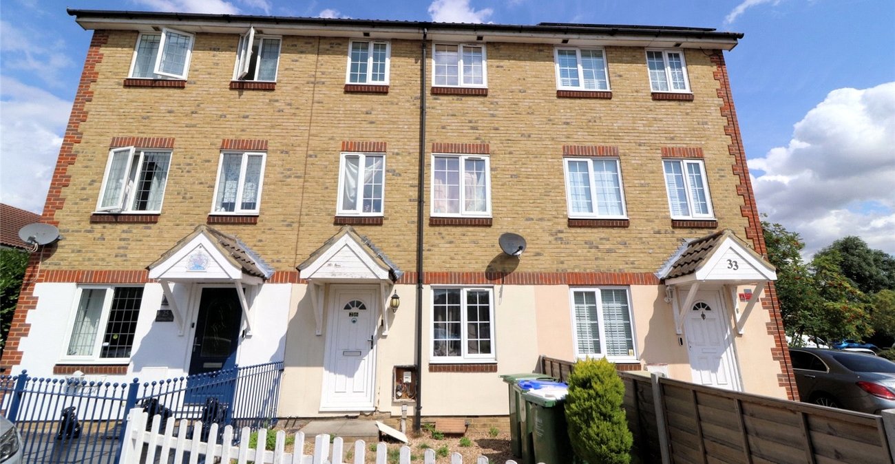4 bedroom house for sale in Howbury Park | Robinson Jackson