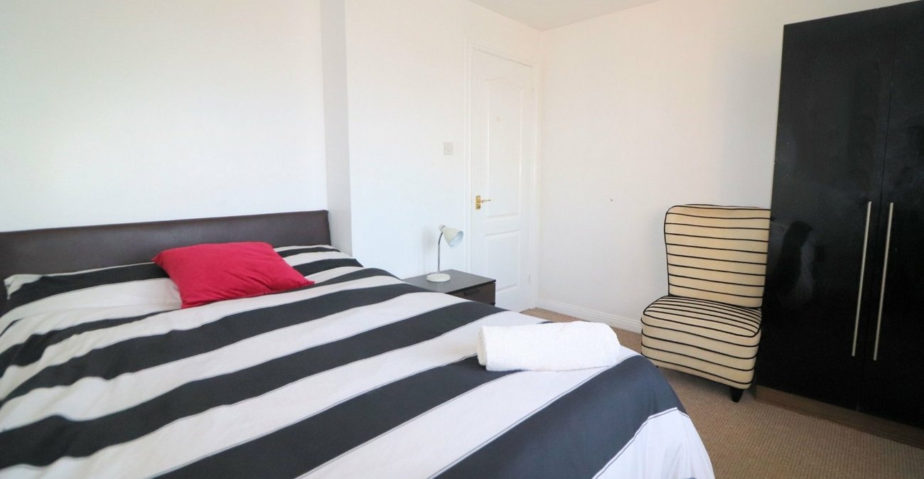 2 bedroom house for sale in Slade Green | Robinson Jackson