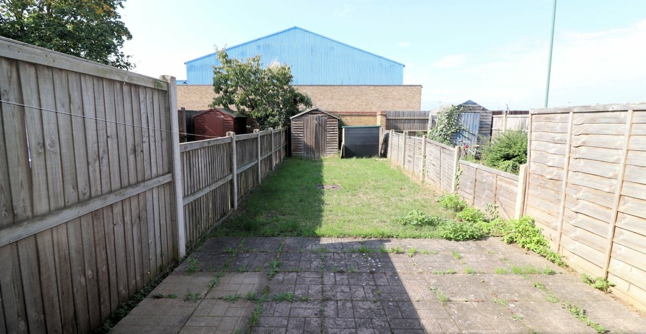 2 bedroom house for sale in Slade Green | Robinson Jackson