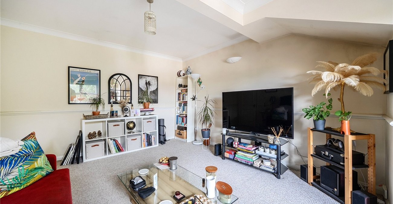 2 bedroom property for sale in Forest Hill | Robinson Jackson