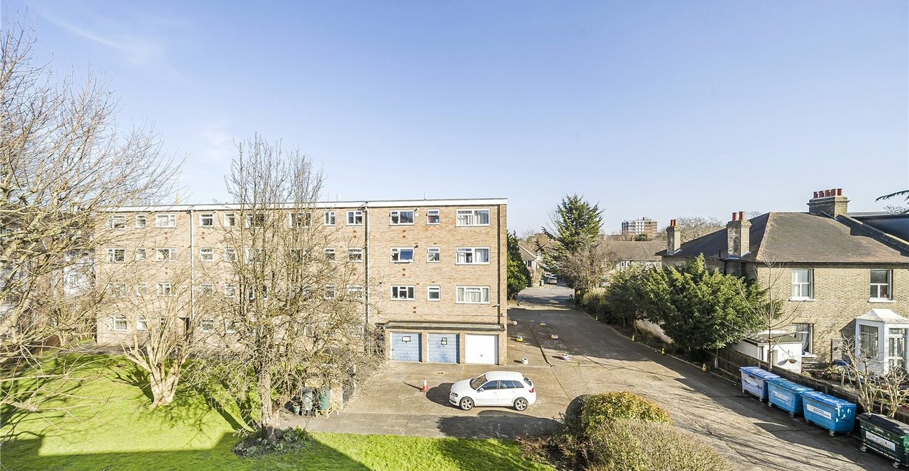 1 bedroom property for sale in  | Robinson Jackson