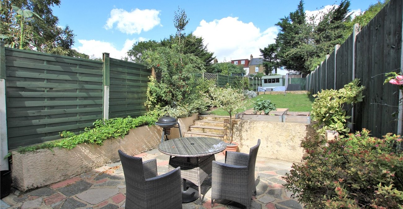 2 bedroom house for sale in Eltham | Robinson Jackson