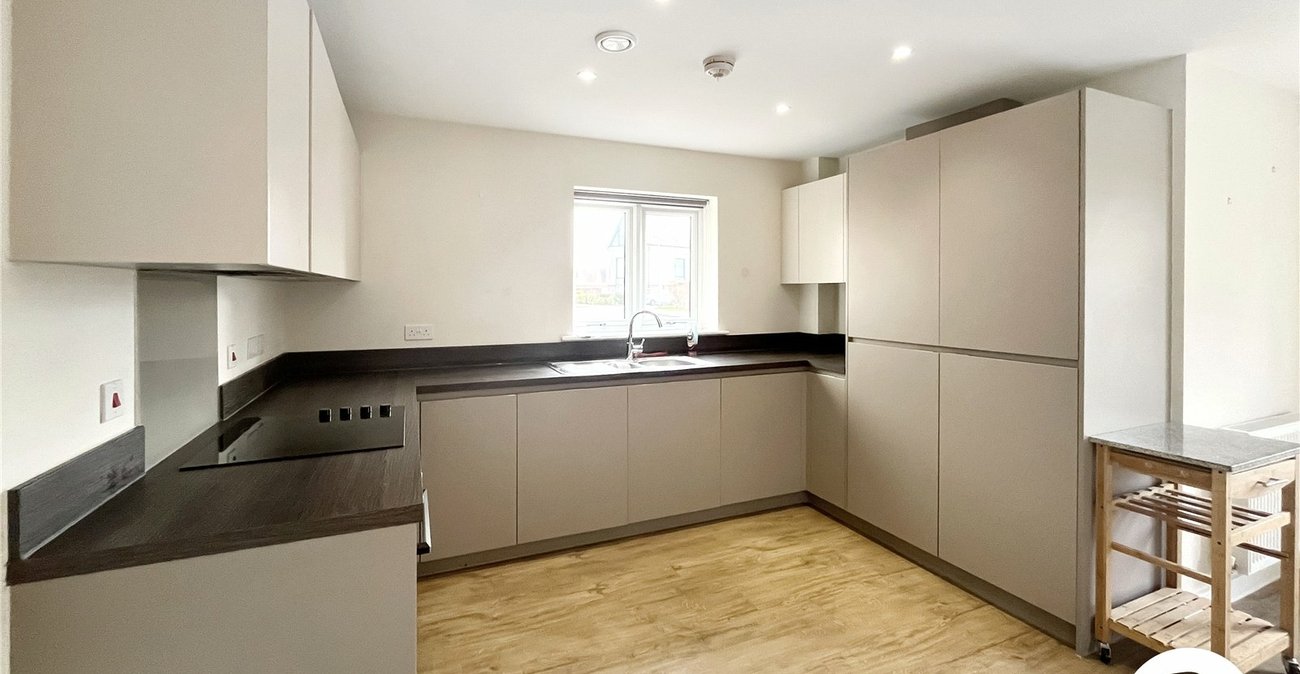 2 bedroom property for sale in Chatham | Robinson Michael & Jackson