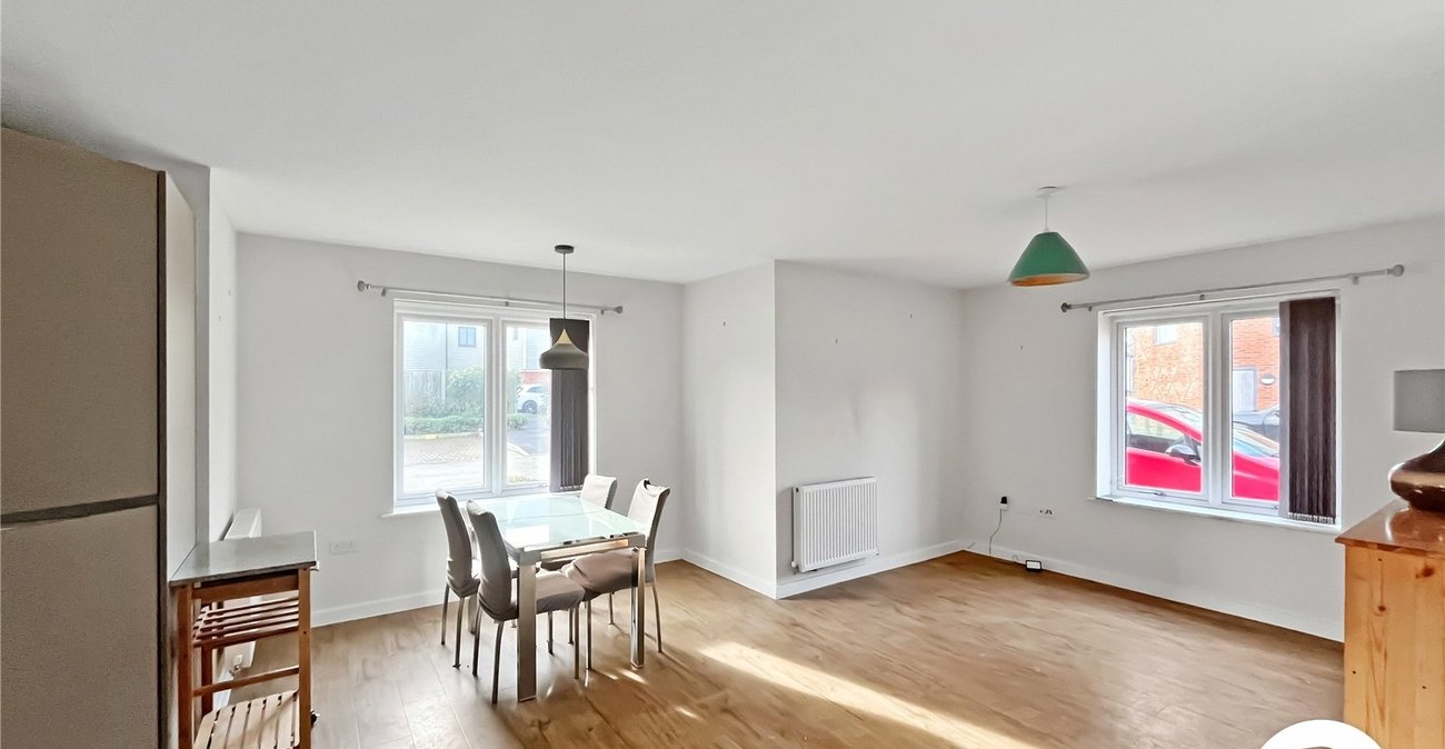 2 bedroom property for sale in Chatham | Robinson Michael & Jackson
