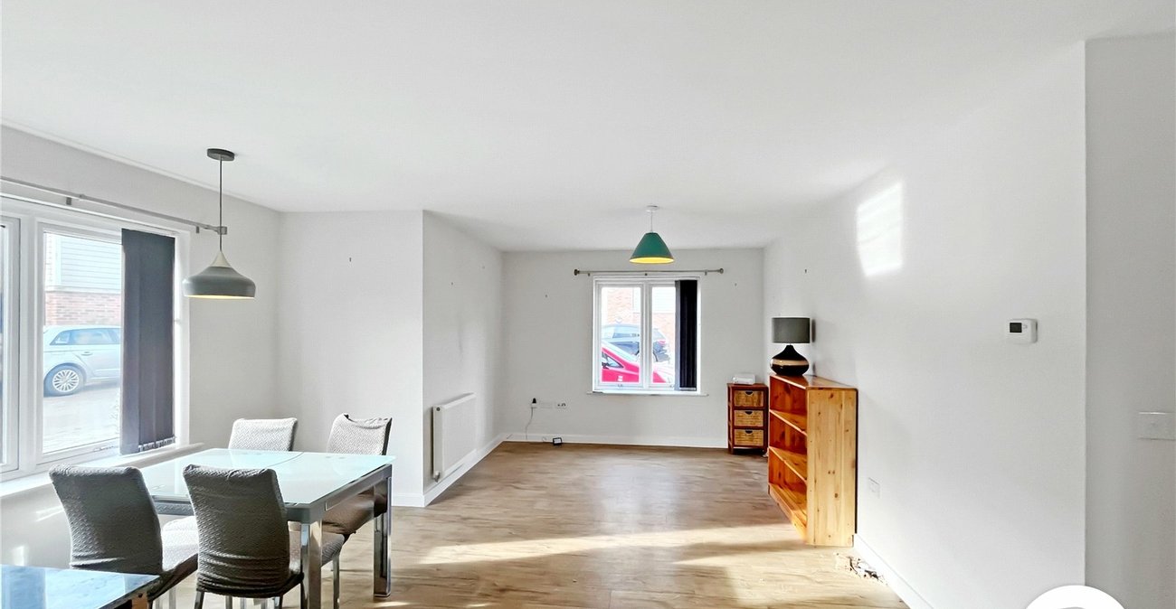 2 bedroom property for sale in Chatham | Robinson Michael & Jackson