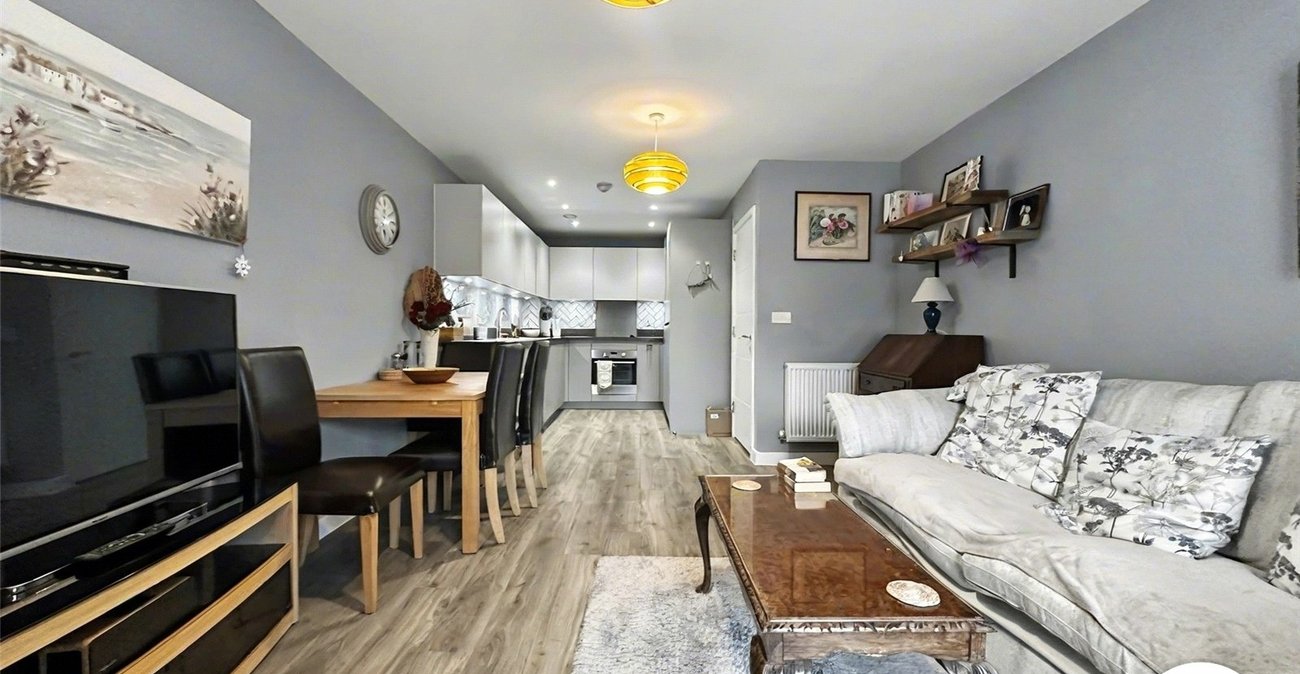 1 bedroom property for sale in Chatham | Robinson Michael & Jackson