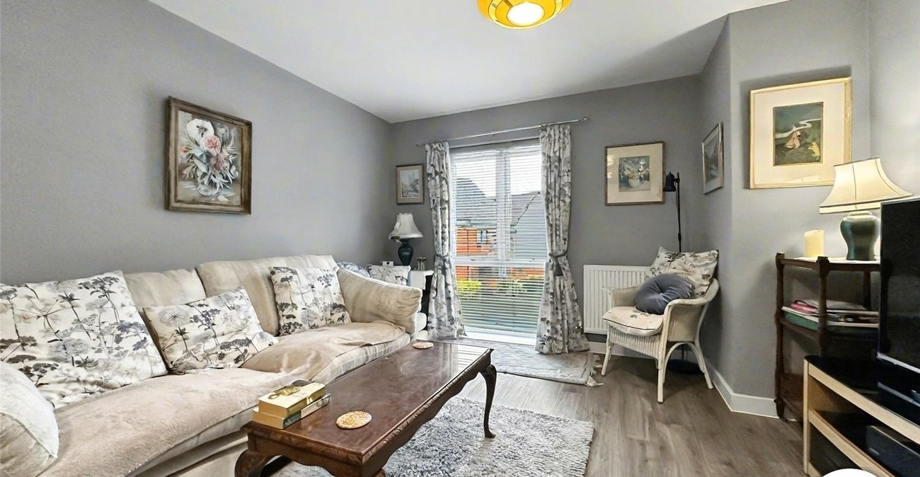 1 bedroom property for sale in Chatham | Robinson Michael & Jackson