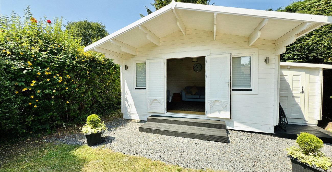 2 bedroom property for sale in Swanley | Robinson Jackson