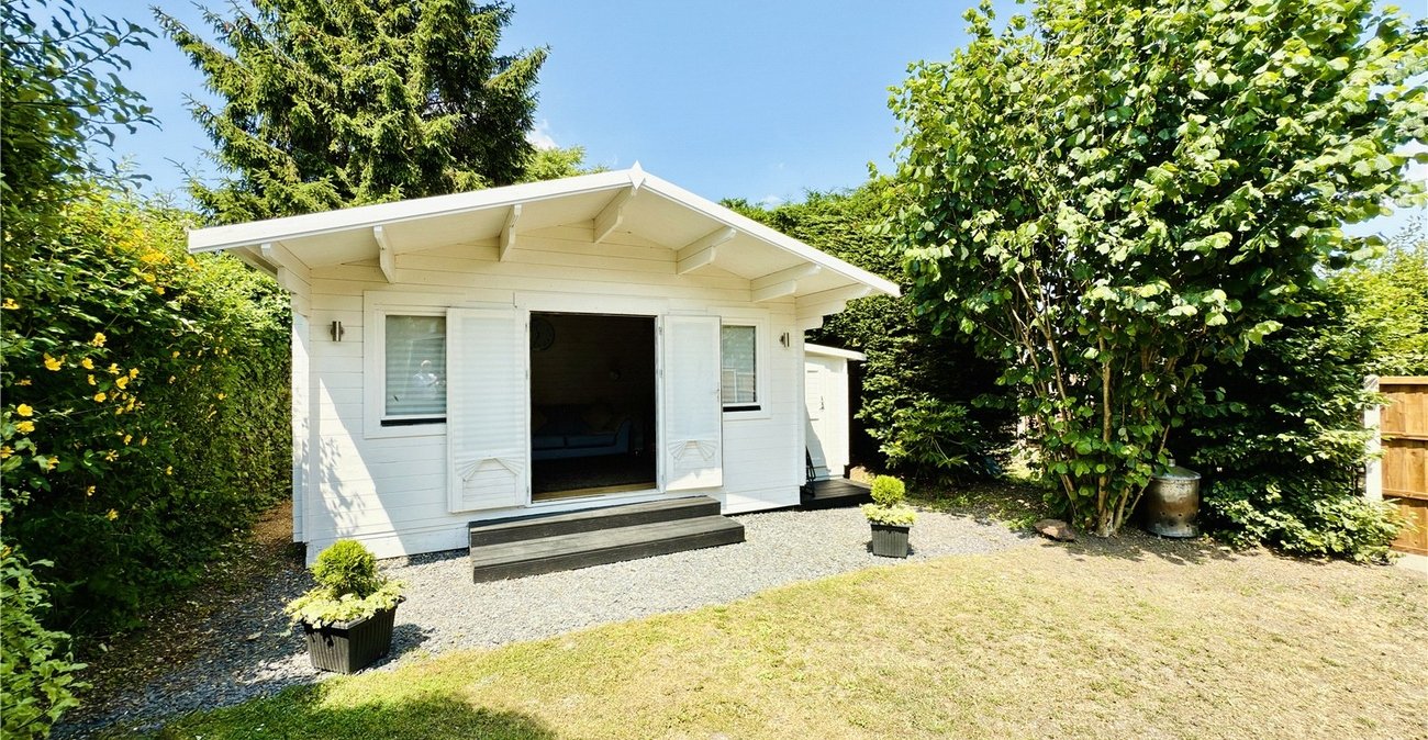 2 bedroom property for sale in Swanley | Robinson Jackson