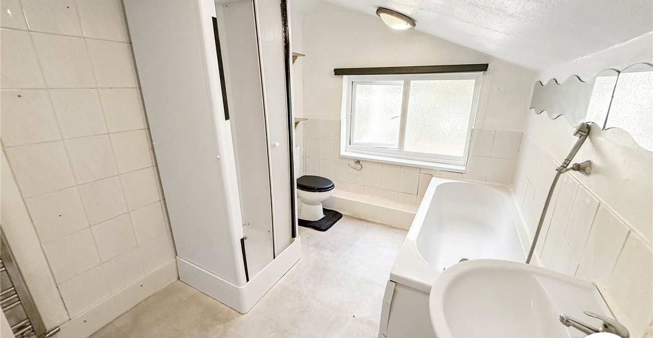 2 bedroom house for sale in Chatham | Robinson Michael & Jackson