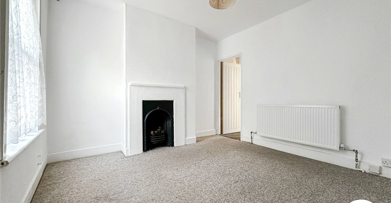 2 bedroom house for sale in Chatham | Robinson Michael & Jackson