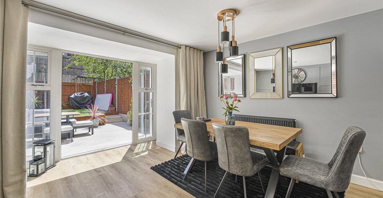 4 bedroom house for sale in Dartford | Robinson Jackson