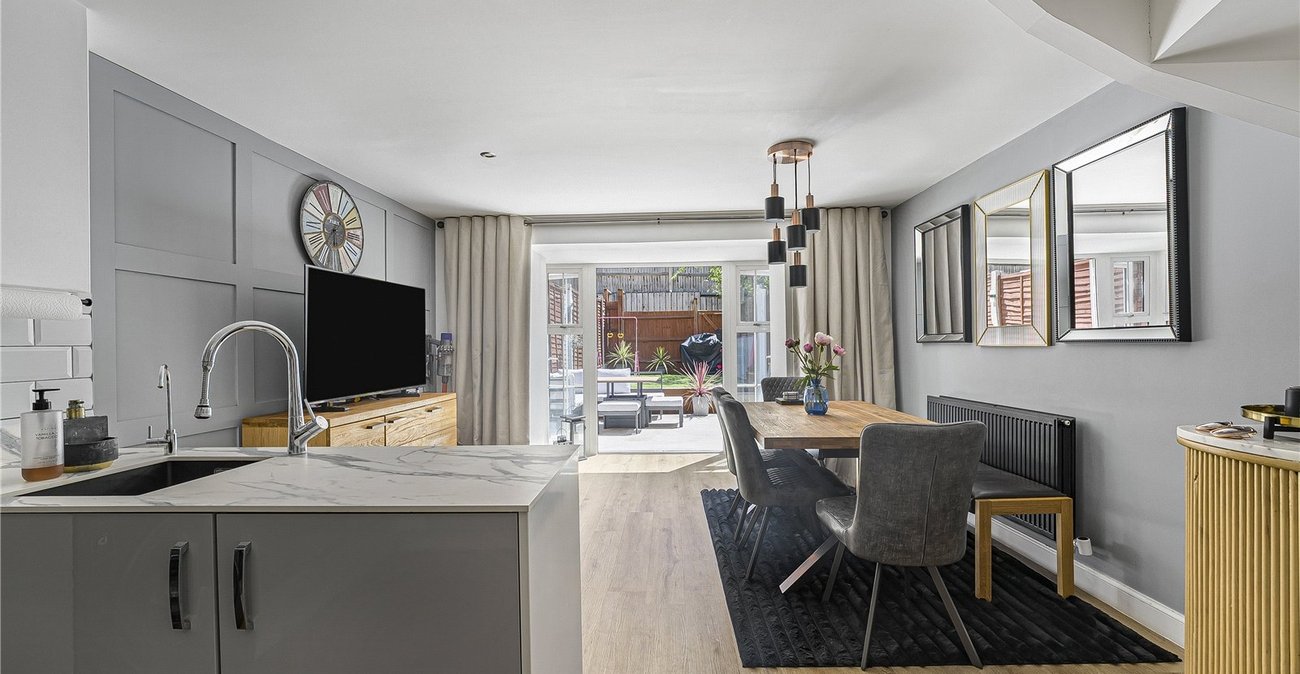 4 bedroom house for sale in Dartford | Robinson Jackson