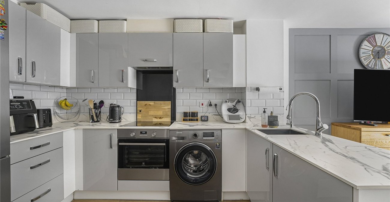 4 bedroom house for sale in Dartford | Robinson Jackson