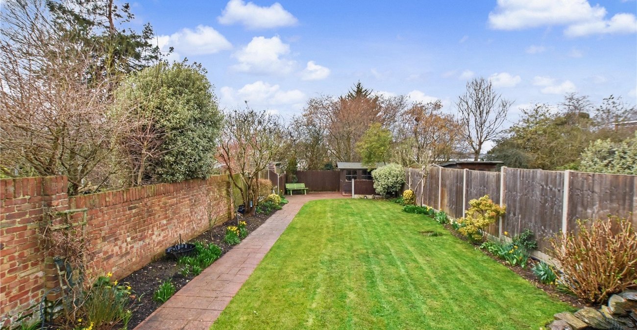 2 bedroom bungalow for sale in Bexleyheath | Robinson Jackson