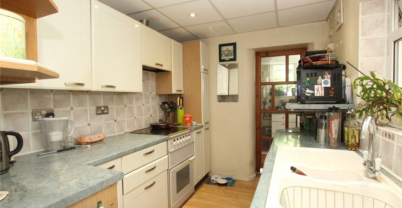 3 bedroom house for sale in Shooters Hill | Robinson Jackson