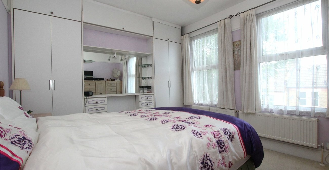 3 bedroom house for sale in Shooters Hill | Robinson Jackson