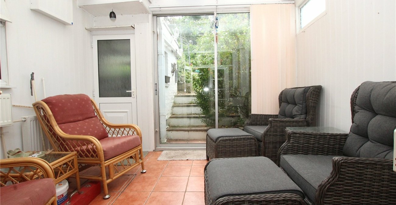 3 bedroom house for sale in Shooters Hill | Robinson Jackson