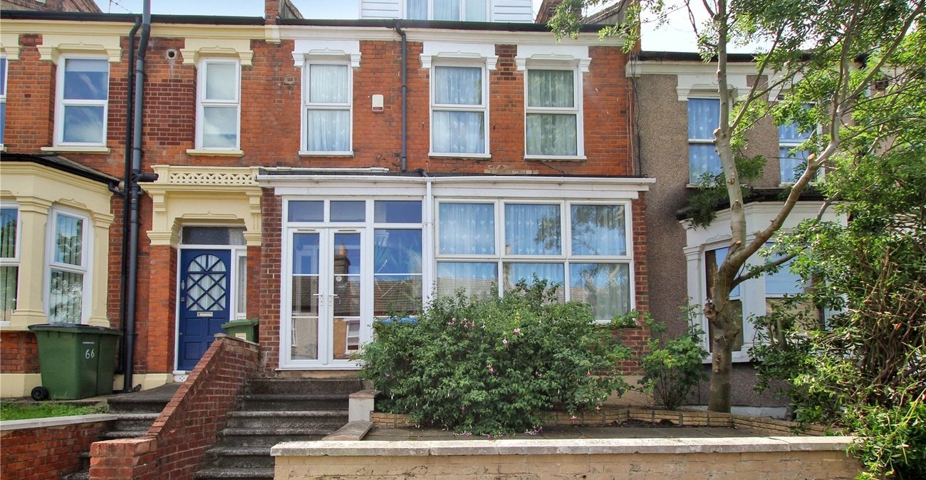 3 bedroom house for sale in Shooters Hill | Robinson Jackson