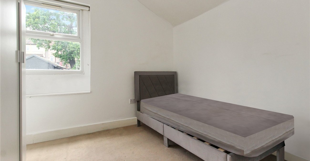 3 bedroom house for sale in Shooters Hill | Robinson Jackson