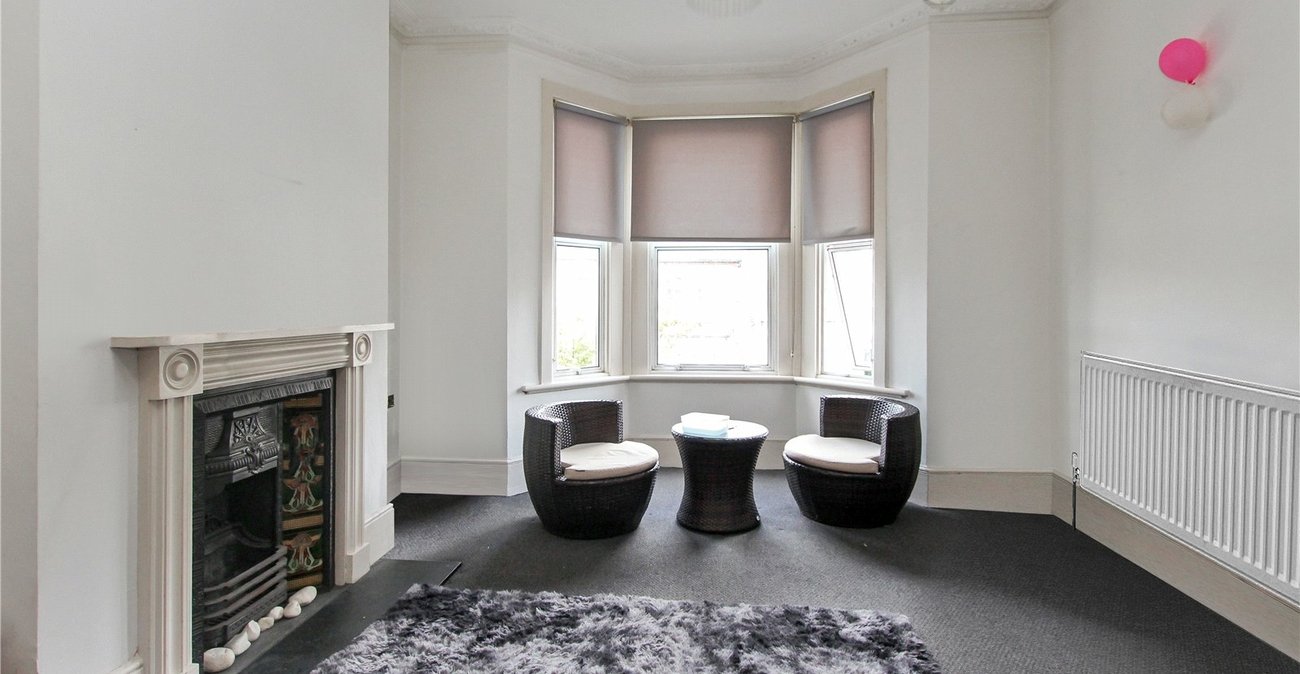3 bedroom house for sale in Shooters Hill | Robinson Jackson