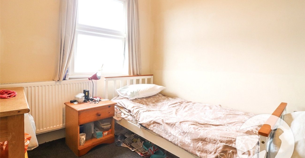 3 bedroom house for sale in Erith | Robinson Jackson