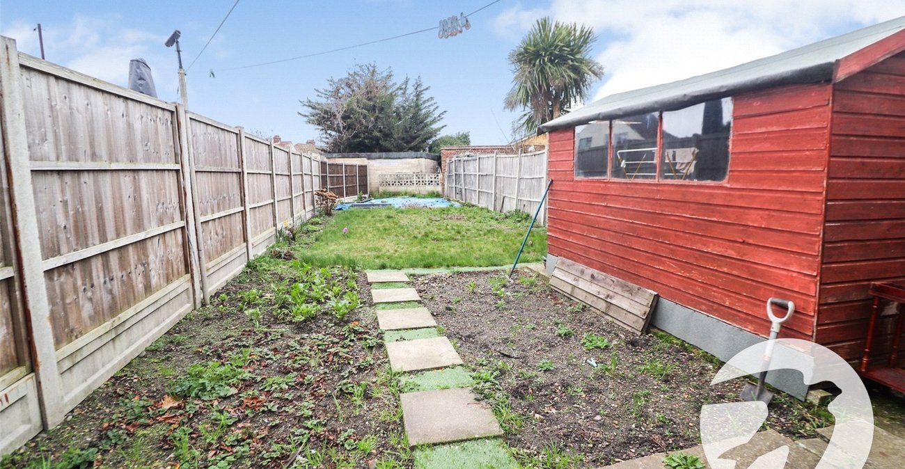 3 bedroom house for sale in Erith | Robinson Jackson