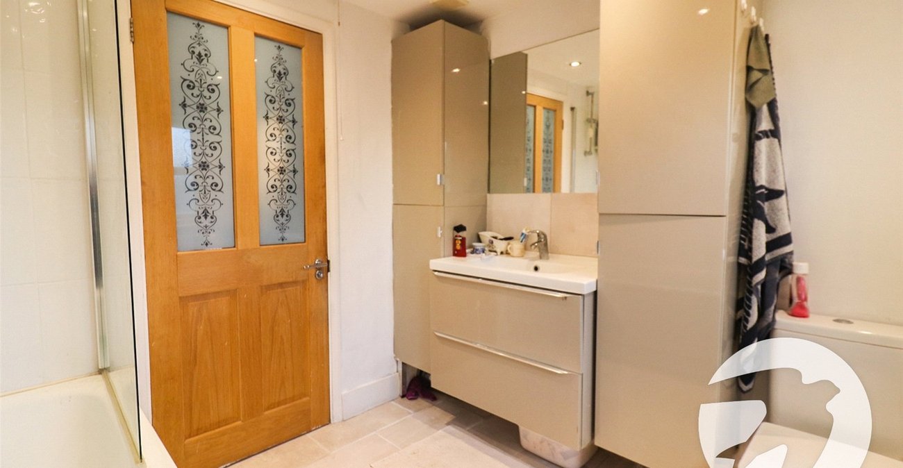 3 bedroom house for sale in Erith | Robinson Jackson