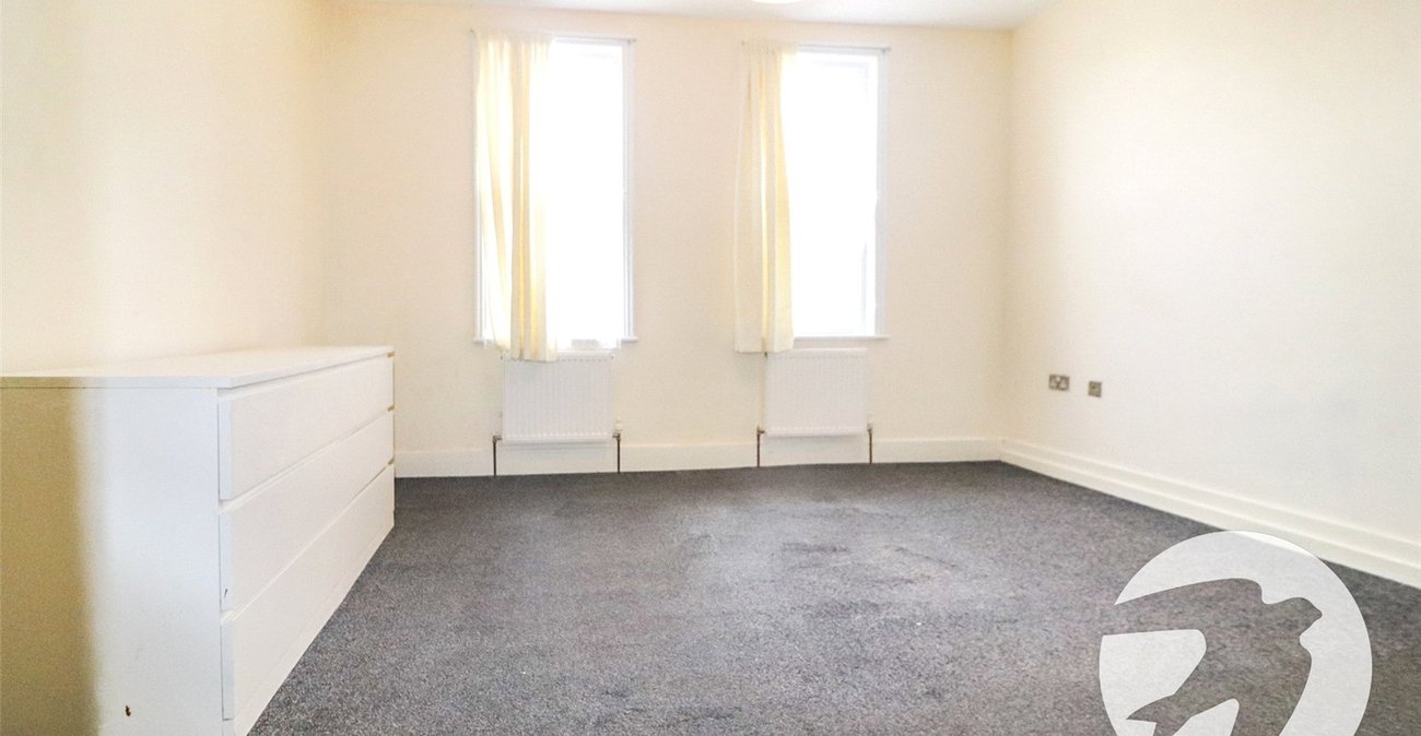 3 bedroom house for sale in Erith | Robinson Jackson