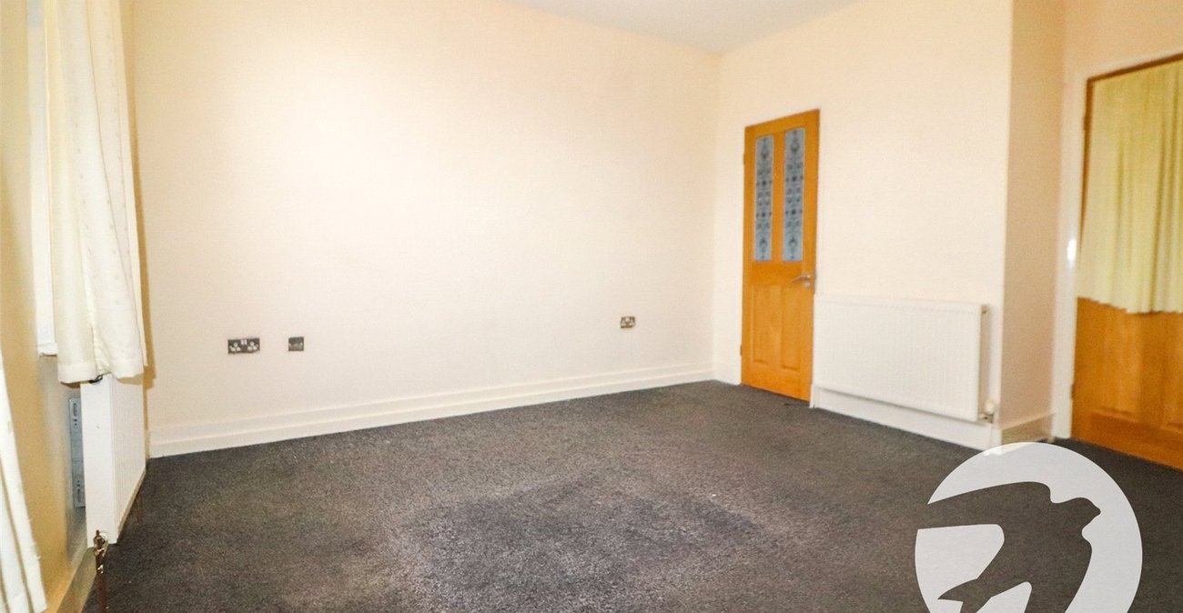 3 bedroom house for sale in Erith | Robinson Jackson