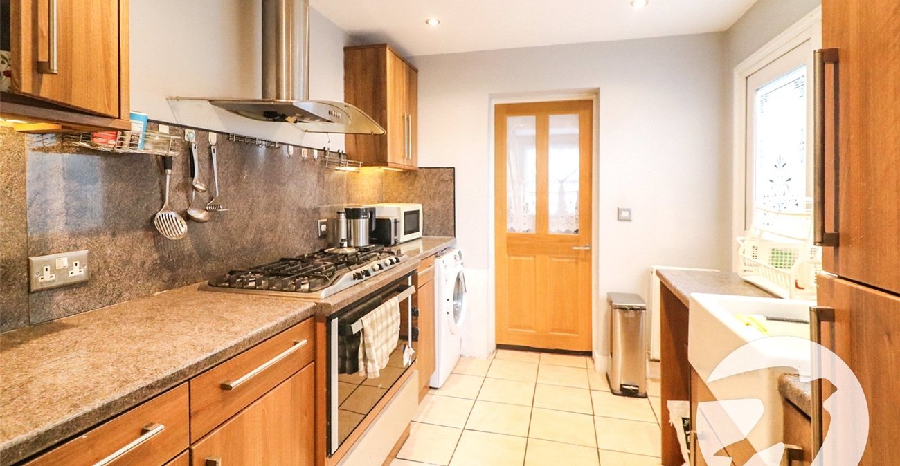 3 bedroom house for sale in Erith | Robinson Jackson