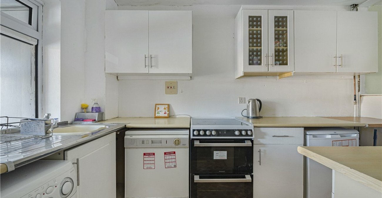 3 bedroom house for sale in Orpington | Robinson Jackson