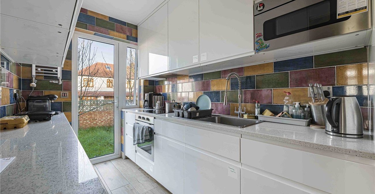 4 bedroom house for sale in Welling | Robinson Jackson