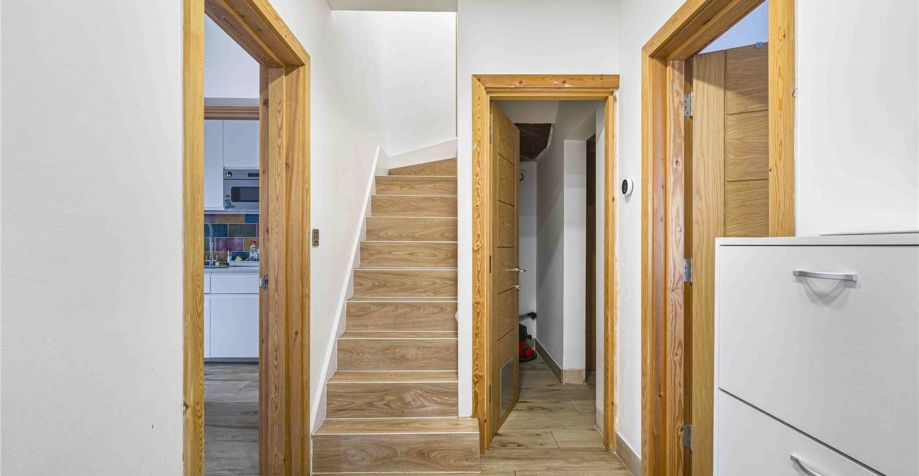 4 bedroom house for sale in Welling | Robinson Jackson